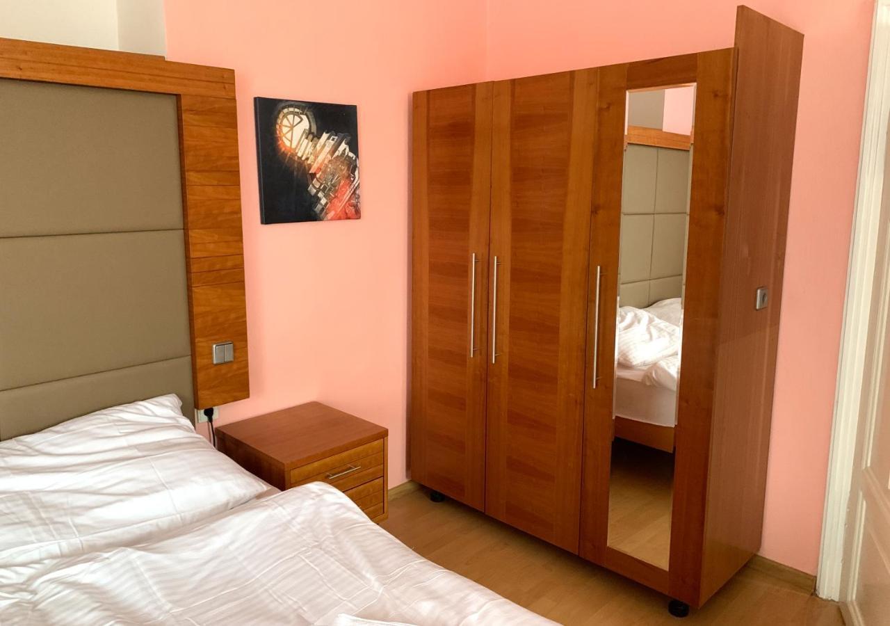 Penzion Mlynicky Dvur Cervena Voda Luaran gambar